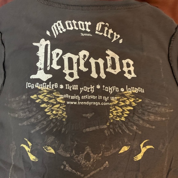 Unique Tee Shirt - Picture 4 of 4